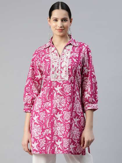 Nayam By Lakshita Women Floral Printed Cotton Cambric Straight Kurta