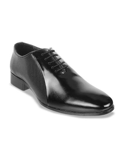 Metro Men Textured
                          Leather Formal Oxfords