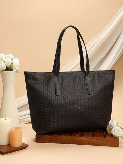 OsaiZ Textured Structured Shoulder Bag