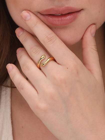 PALMONAS 18k
                        Gold-Plated Love Hug Stainless Steel Finger
                        Ring