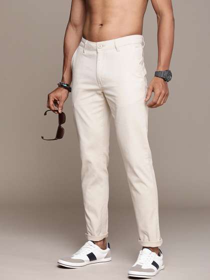 Roadster Men Solid
                        Chinos Trousers