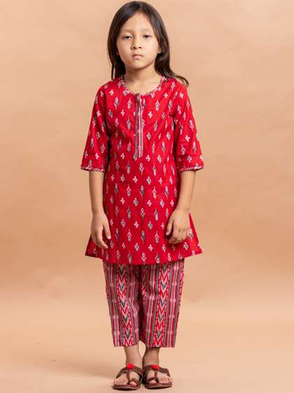 Sangria Girls Ethnic
                    Motifs Printed Pure Cotton Kurta With Trouser