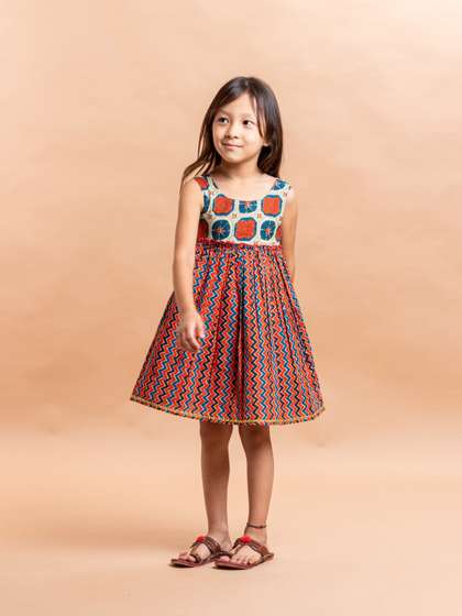 Sangria Girls Rust &
                    Blue Chevron Printed Pure Cotton Fit & Flare
                    Dress