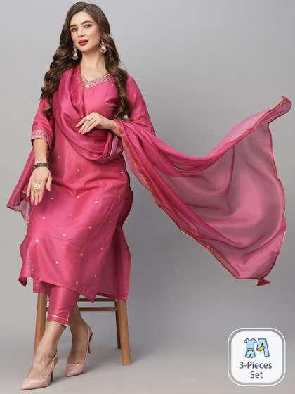 GoSriKi Embroidered Kurta Set