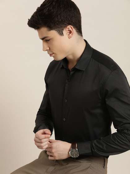 INVICTUS Men Classic
                        Slim Fit Opaque Formal Shirt