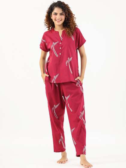 SANSKRUTIHOMES
                          Conversational Printed Mandarin Collar Pure
                          Cotton Night suit