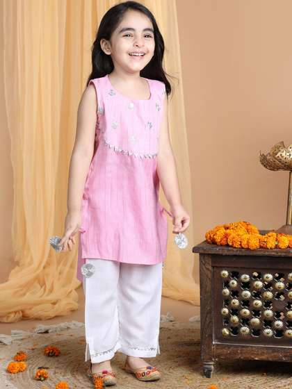 Here&Now X Kinder
                    Kids Girls Embroidered Regular Gotta Patti Pure
                    Cotton Kurti with Trousers