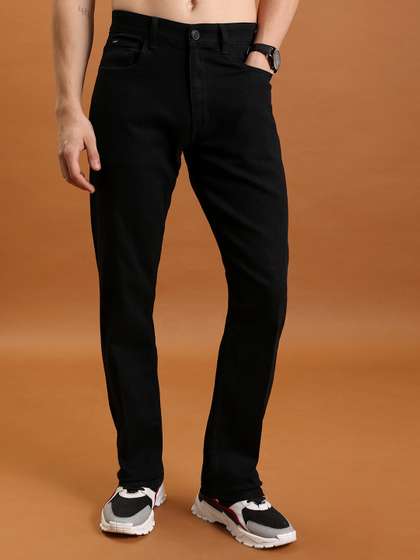 HIGHLANDER Men
                      Straight Fit Clean Look Stretchable Jeans