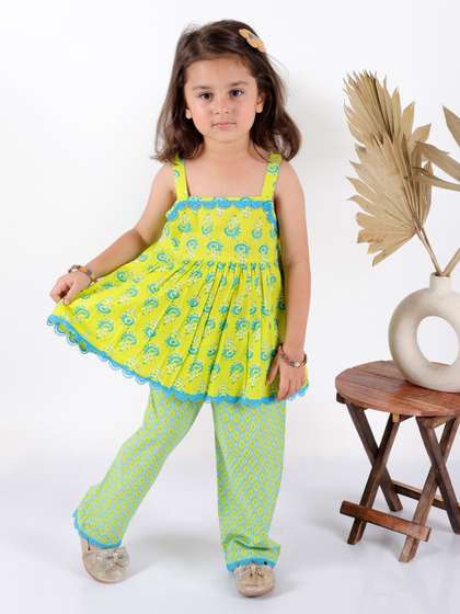 Superminis Girls Ethnic
                    Motifs Printed Pure Cotton Kurti with Palazzos
