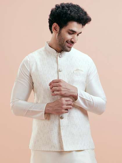 KISAH Men Textured
                        Zari Regular Fit Nehru Jacket