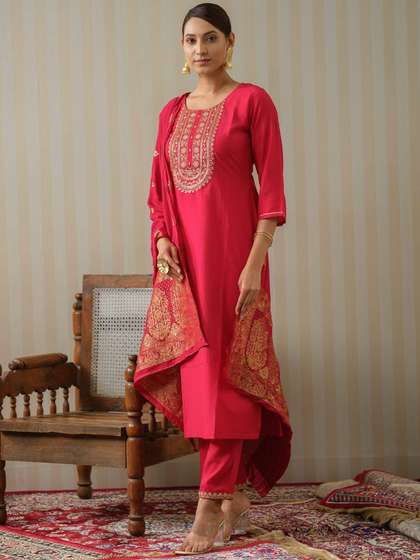 Ode by House of Pataudi Pink Ethnic Motifs Straight Kurta & Trousers With Dupatta