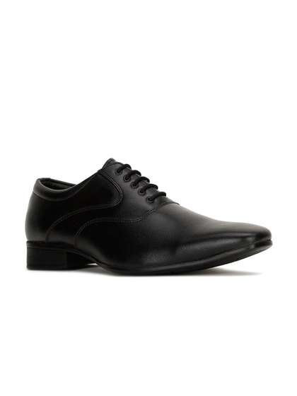Bata Men Textured
                        Formal Oxfords