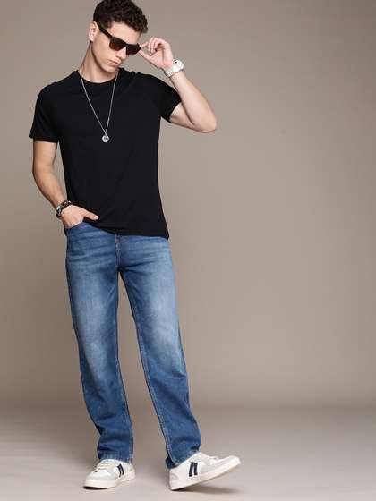 Roadster Men
                          Mid-Rise Straight Fit Stretchable Jeans