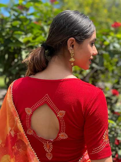 Bindigasm's Advi Embroidery Stretchable Blouse