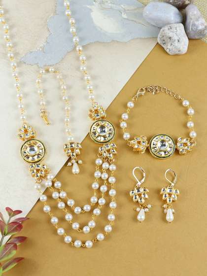 Asthetika Kids Girls
                      Gold-Plated Kundan Studded Beads Beaded Jewellery
                      Set