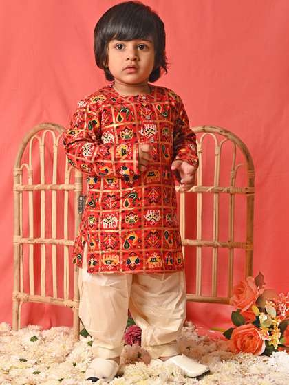 VASTRAMAY Boys Ethnic
                      Motifs Patola Printed Band Collar Straight Kurta
                      With Patiala