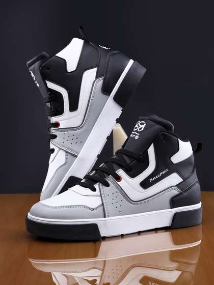 bacca bucci Men
                    Colourblocked Mid-Top Sneakers