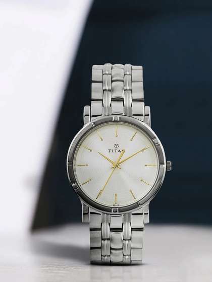 Titan Karishma Quartz
                      Analog With Silver Dial Watch For Men -
                      Nn1639sm01