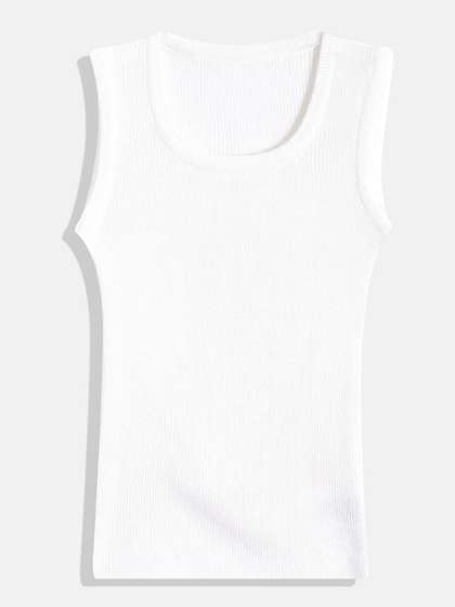 RVK Kids Round Neck
                    Acrylic Sweater Vest