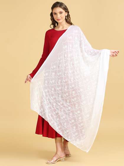 Dupatta Bazaar
                        Floral Embroidered Thread Work Dupatta