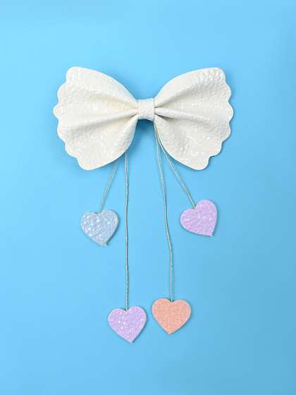 Aye Candy Girls Bow
                    Alligator Hair Clip