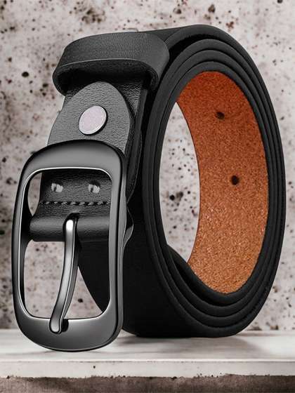 Roadster Black Leather
                    Belt