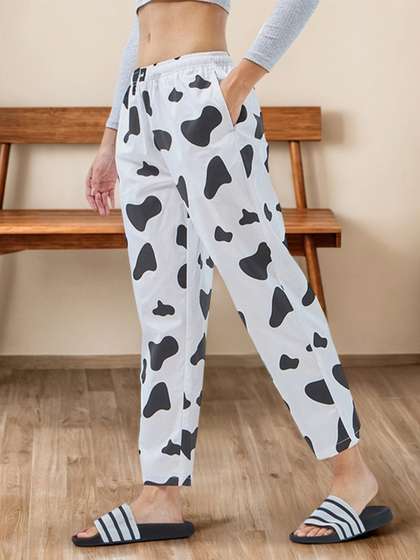 Bewakoof Women White
                        & Black Abstract Printed Pure Cotton Lounge
                        Pant
