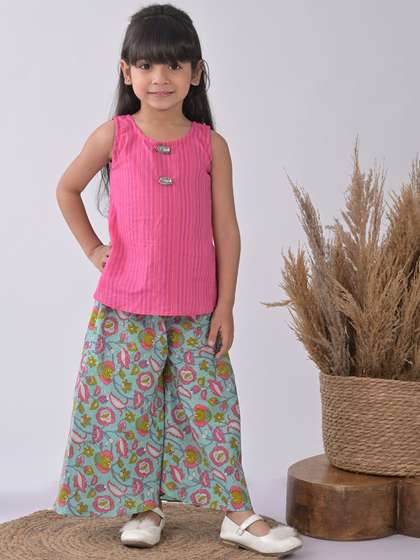 Sangria Girls Printed
                      Pure Cotton Kurti With Palazzos