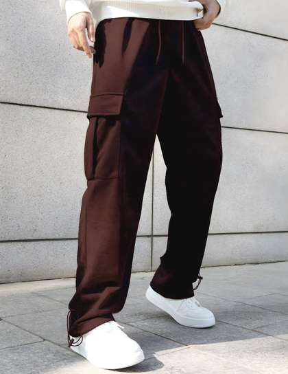 NOBERO Men Onyx
                      Oversized Relaxed Fit Mid-Rise Joggers With
                      Utility Box Pockets