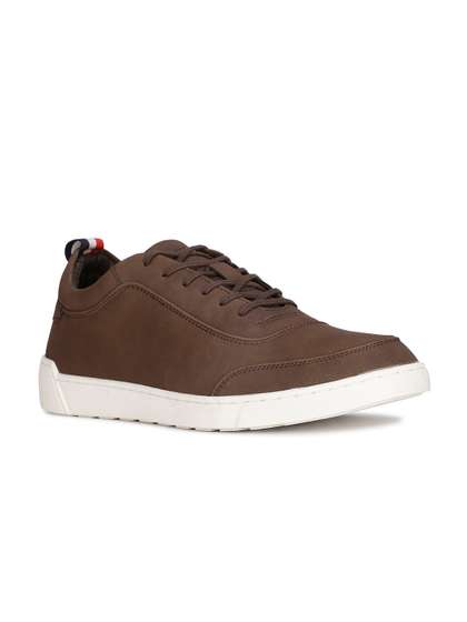 Bata Men Textured
                          Round Toe Sneakers