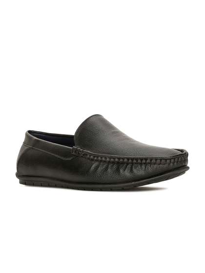 Bata Men Textured
                          Round Toe Loafers