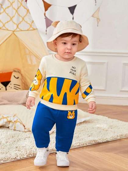Googo Gaaga Boys Printed
                    Pure Cotton Sweatshirt with Trousers