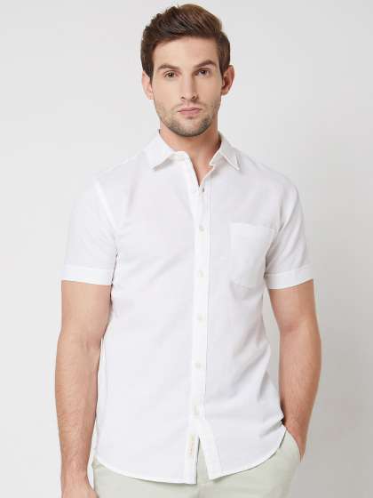 Mufti Slim Fit Opaque Cotton Casual Shirt