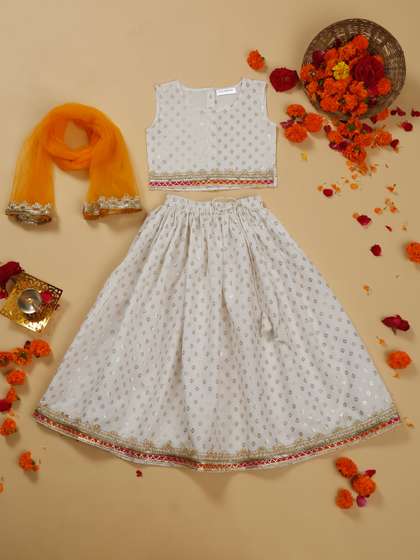 SAKA DESIGNS Girls
                    Ethnic Motifs Printed Ready To Wear Lehenga &
                    Blouse With Dupatta