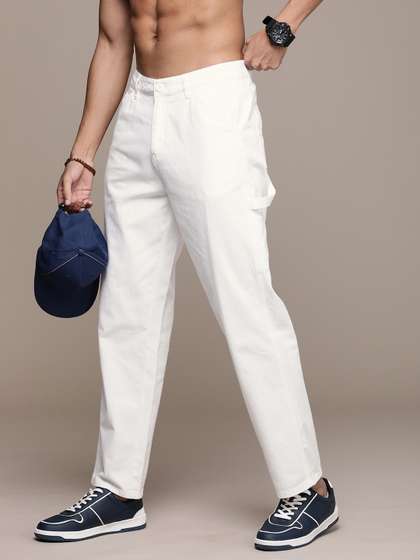 Roadster Men Solid
                        Straight Fit Chinos Trousers