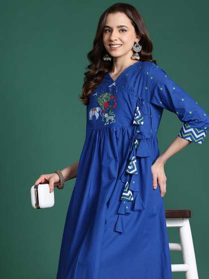 Sangria Ethnic Motifs Printed Tie-Up Angrakha Kurta & Trousers