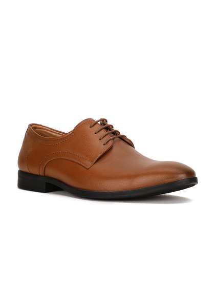 Bata Men Textured
                        Round Toe Formal Derbys