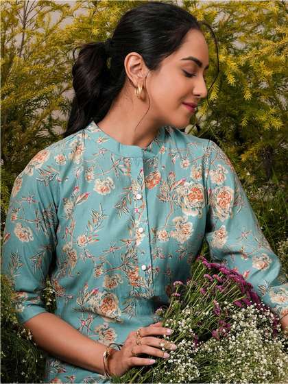Libas Floral Printed Mandarin Collar Kurti
