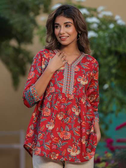 Rain & Rainbow Floral Printed V-Neck Kantha Work Pure Cotton Kantha Work Kurti