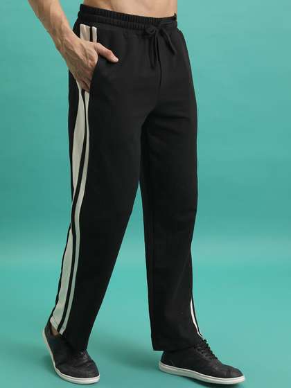 HIGHLANDER Men
                        Relaxed Fit Track Pants