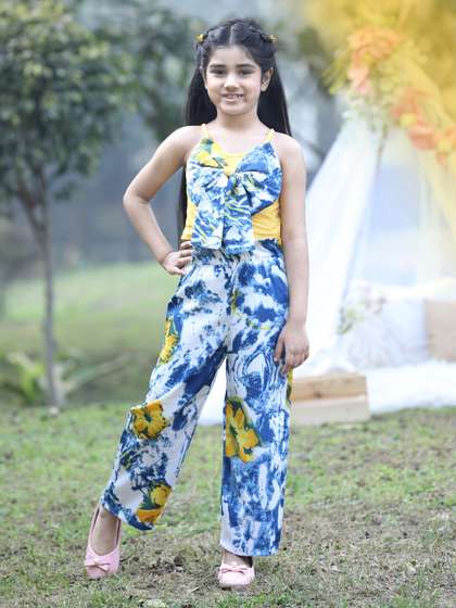 Cutiekins Girls Printed
                    Shoulder Straps Top with Trousers