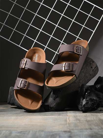 UNDERROUTE Men Comfort
                    Sandals