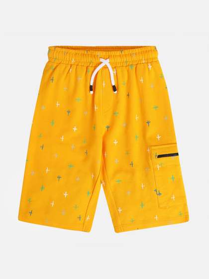 MINI KLUB Boys
                      Conversational Printed Mid-Rise Pure Cotton
                      Shorts