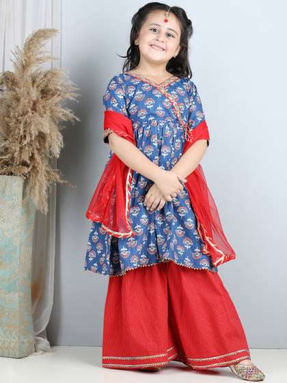 Sangria Girls
                      Floral-Printed Gotta Patti Angrakha Pure Cotton
                      Kurti With Sharara & Dupatta