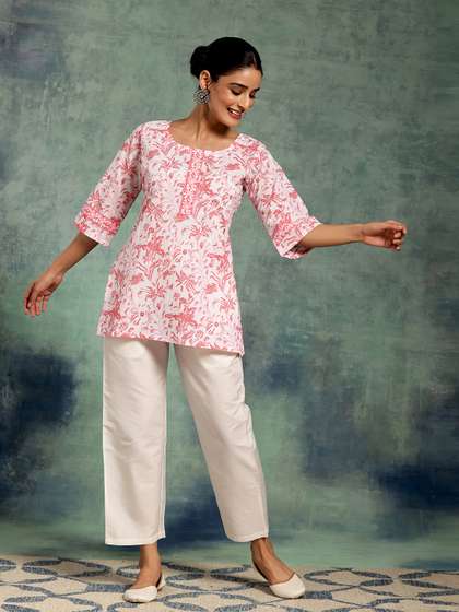 Gerua By Libas Floral Printed Flared Sleeves Pure Cotton Kurti