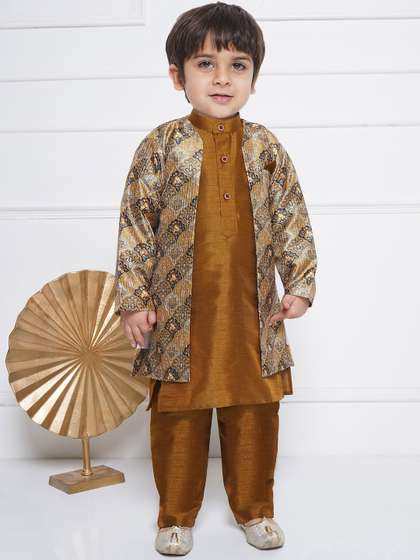Aj DEZInES Boys
                        Floral Embroidered Mandarin Collar Straight
                        Kurta With Pyjama