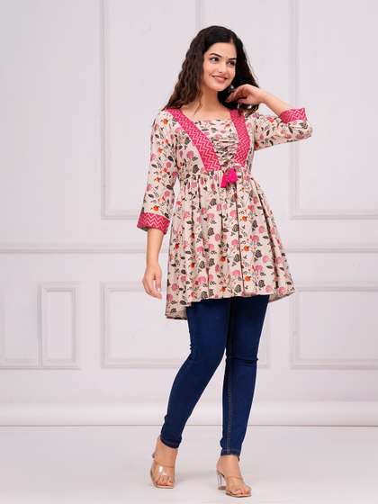 INDIANIC Floral
                        Printed V-Neck A-Line Kurti