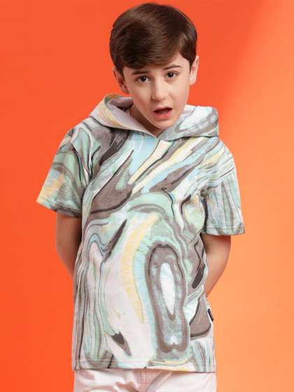 Lil Tomatoes Boys
                    Abstract Printed Hooded Drop-Shoulder Sleeves
                    T-shirt