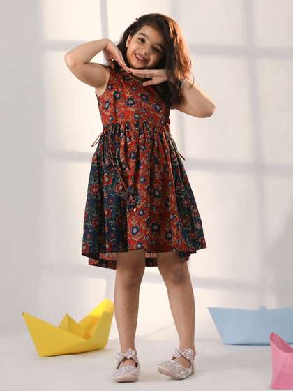 VASTRAMAY Girls Floral
                    Printed Sleeveless Cotton Fit & Flare Dress