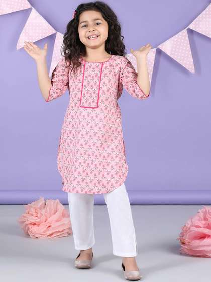 Sangria Girls Floral
                      Printed Pure Cotton Round Neck Kurta With
                      Trousers